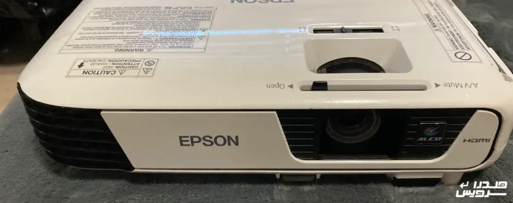 قفل شدن پروژکتور اپسون